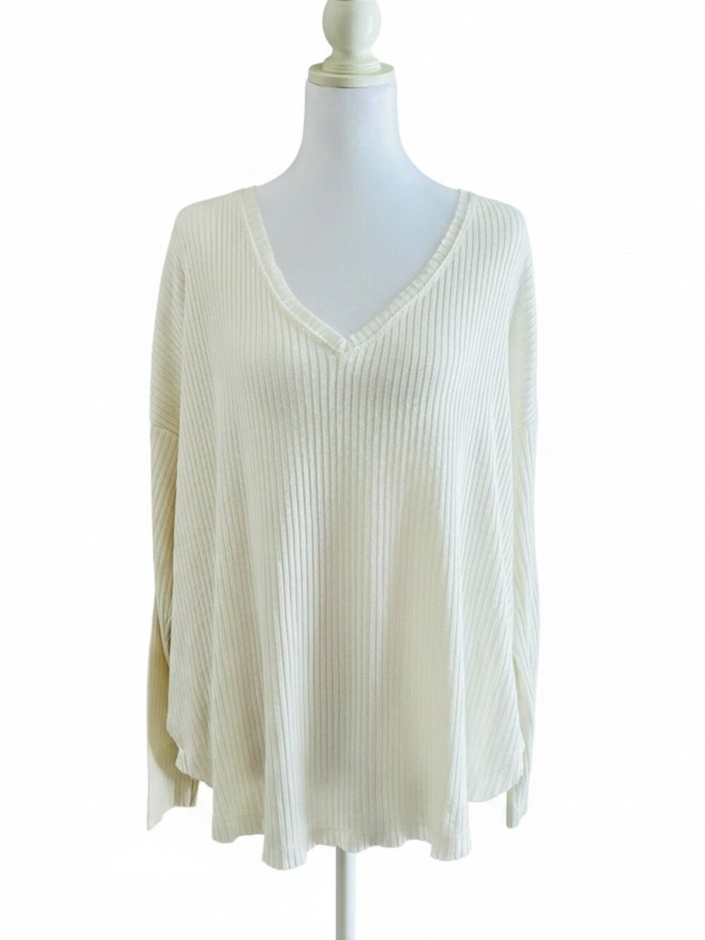Wild Fable Oversized Cozy Ribbed Knit V-Neck Boxy Tee- Size Med